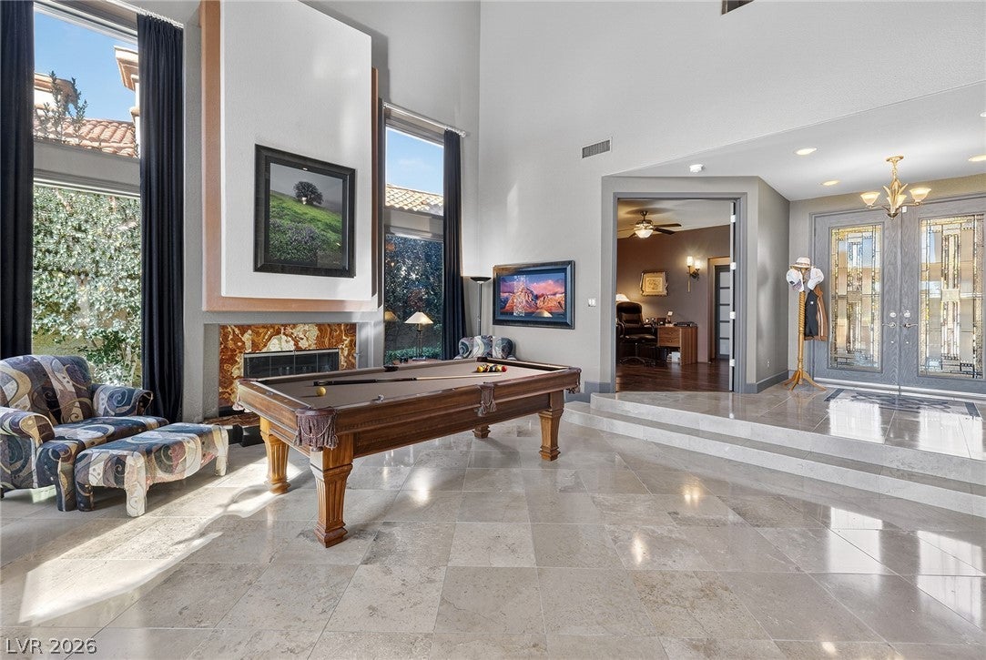 8721 Double Eagle Dr, Las Vegas, NV 89117 photo