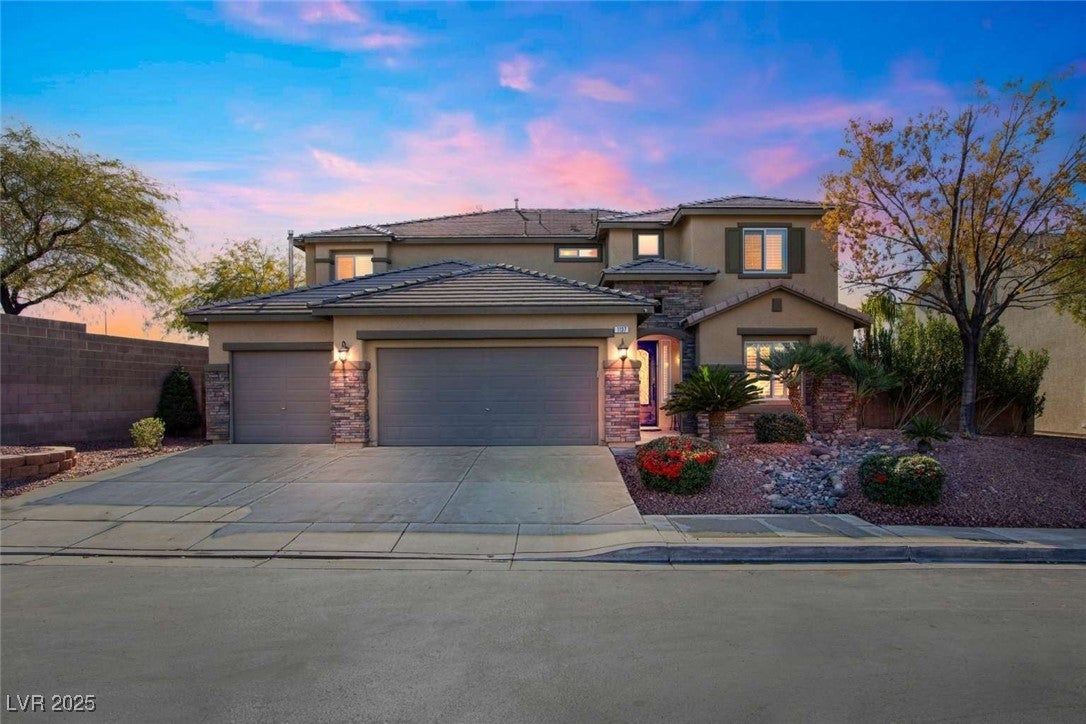 1137 Glistening Point Ave, Henderson, NV 89015