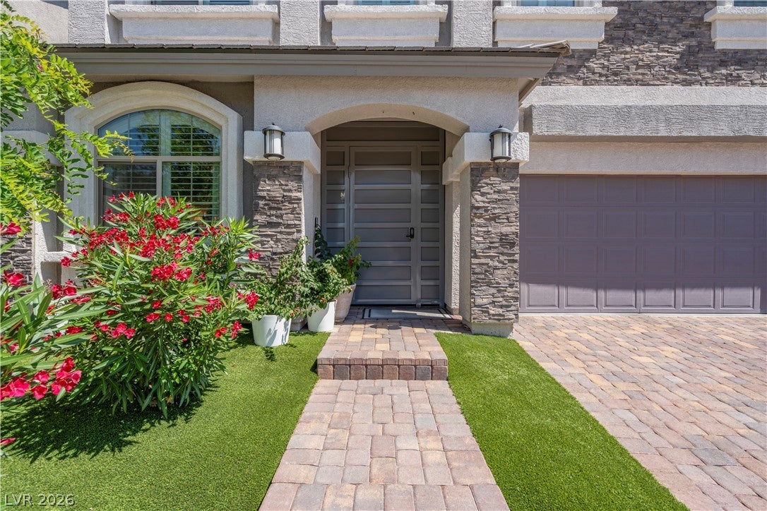 7260 Grace Estates Ave, Las Vegas, NV 89113 photo
