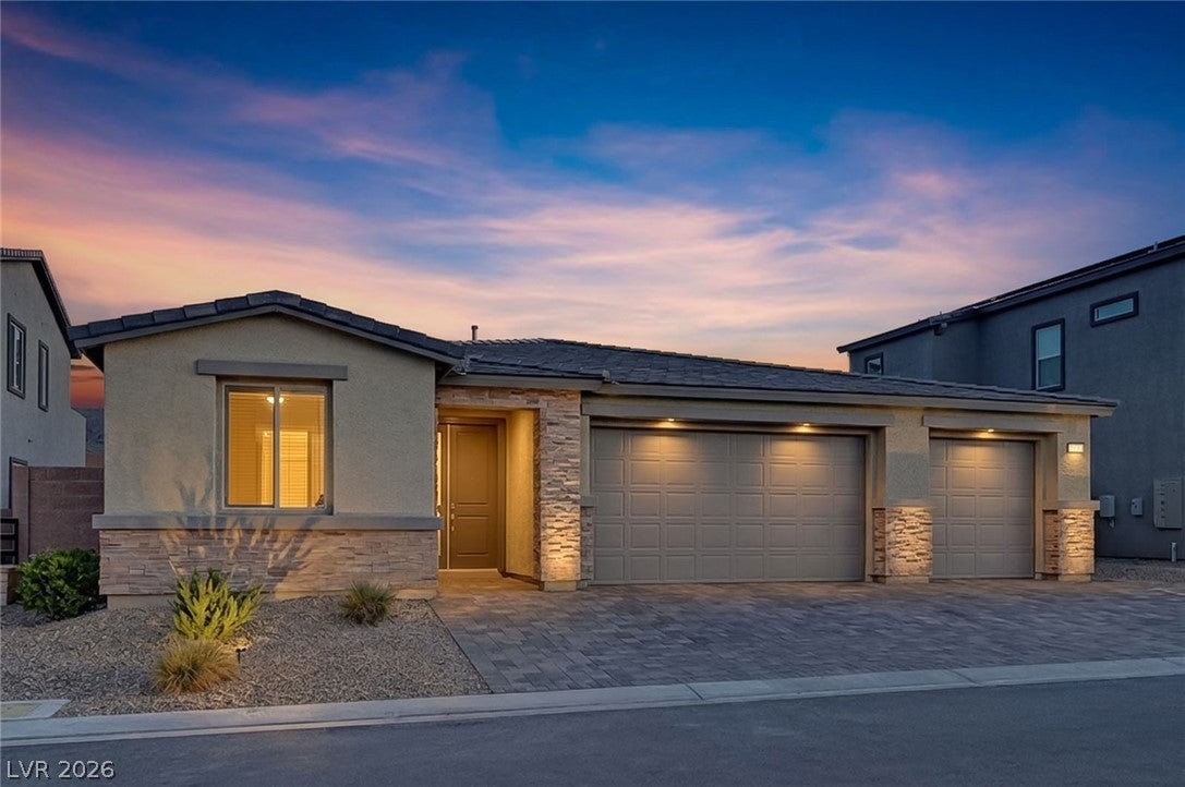 10075 Gila River St, Las Vegas, NV 89178 photo