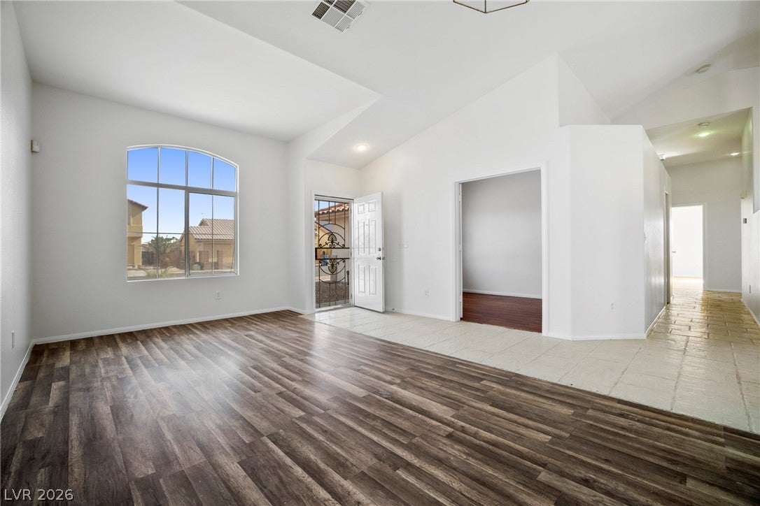 6525 Begonia Bay Ave, Las Vegas, NV 89142 photo