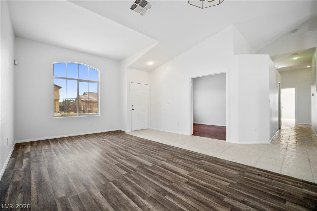6525 Begonia Bay Ave, Las Vegas, NV 89142 photo