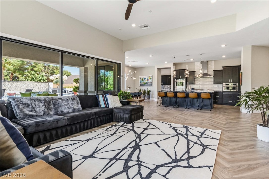 7780 Hickam Ave, Las Vegas, NV 89129 photo