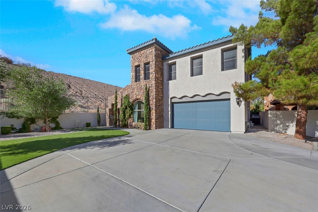 915 Via Canale Dr, Henderson, NV 89011