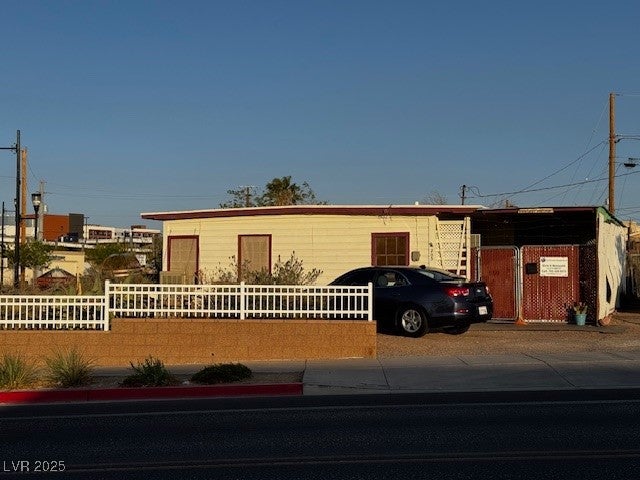 203 W Pacific Ave, Henderson, NV 89015 photo