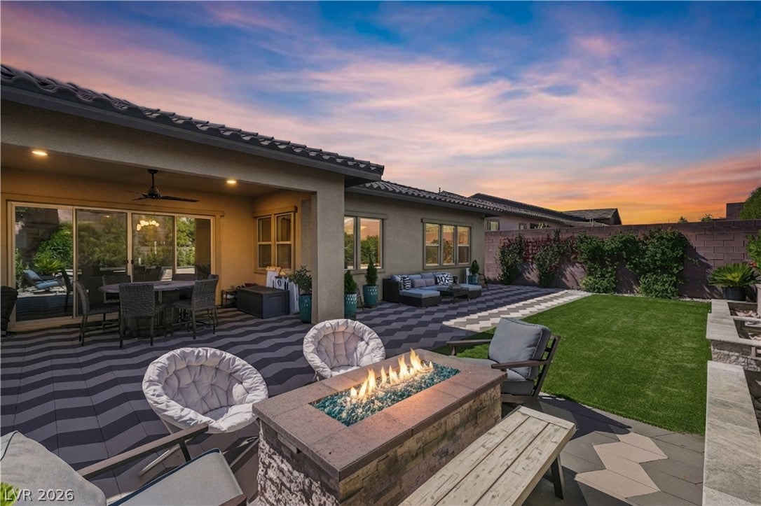 373 Jackalberry St, Las Vegas, NV 89138 photo