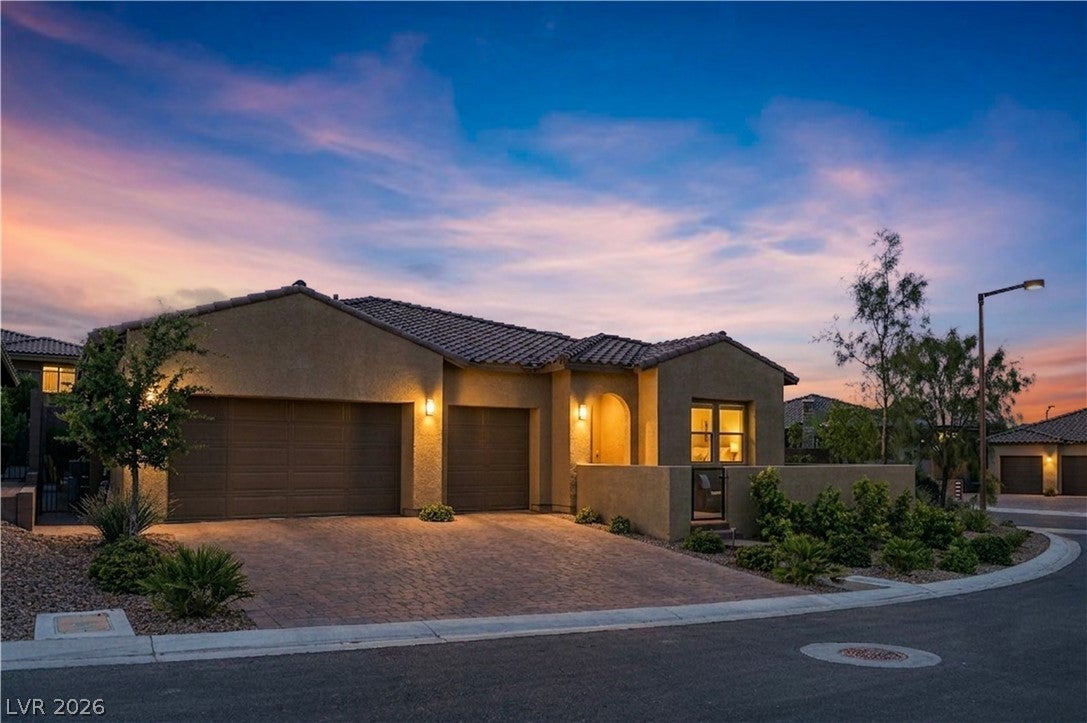 373 Jackalberry St, Las Vegas, NV 89138 photo
