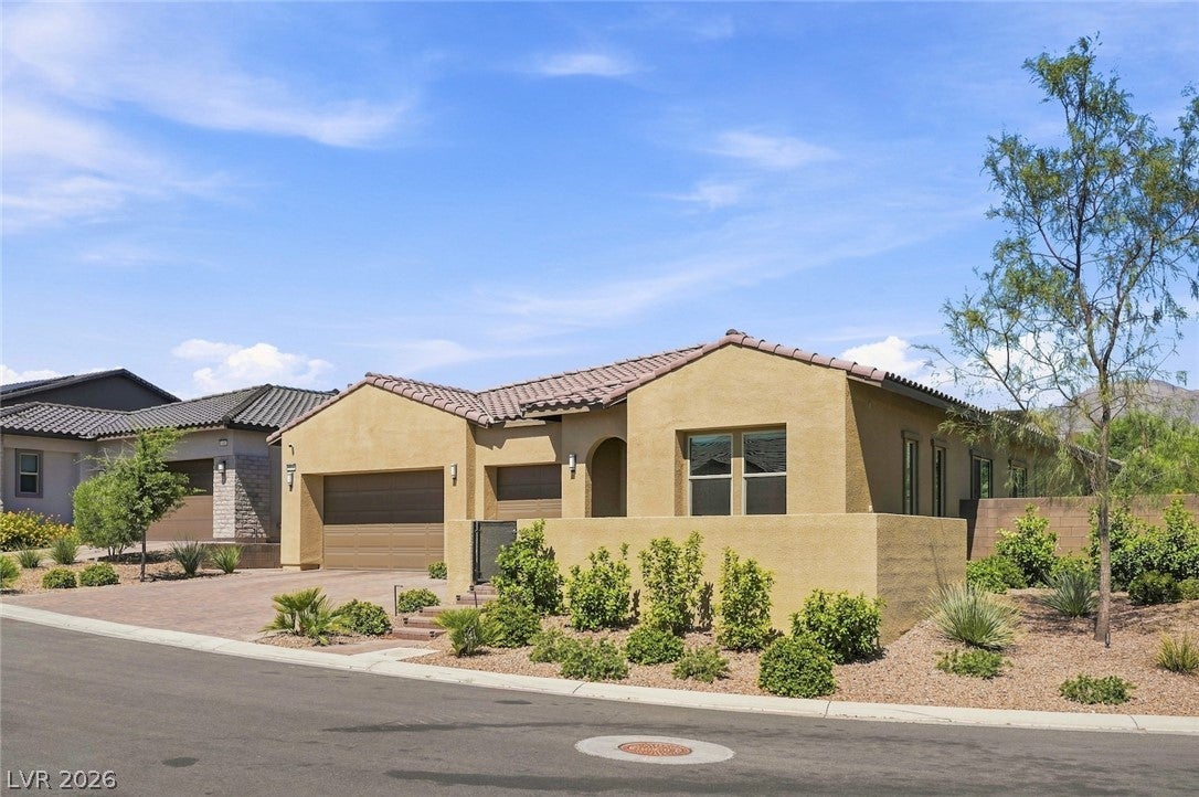 373 Jackalberry St, Las Vegas, NV 89138 photo