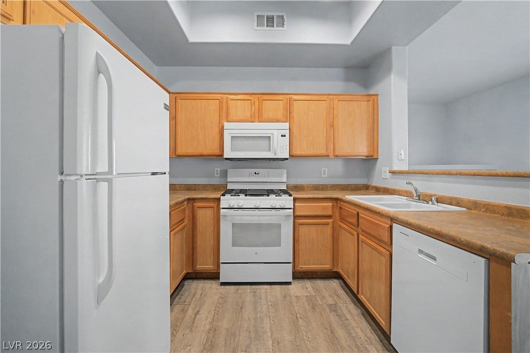 3480 Cactus Shadow St #103, Las Vegas, NV 89129 photo