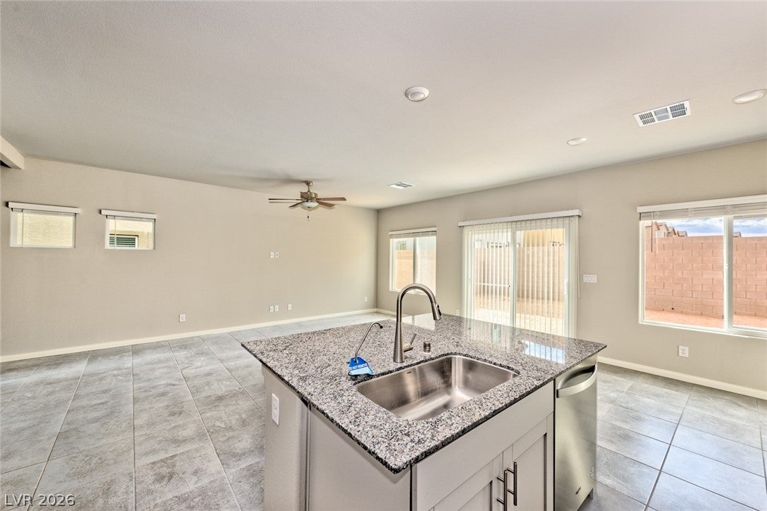 8285 Palladium St, Las Vegas, NV 89113 photo