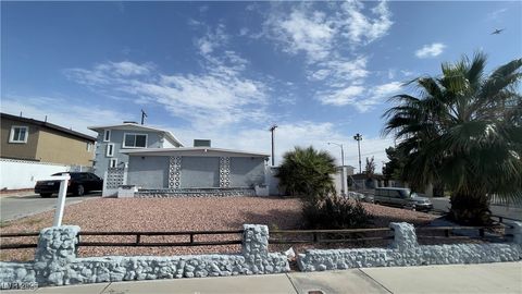 Single Family Residence in Las Vegas NV 1740 Capistrano Avenue.jpg