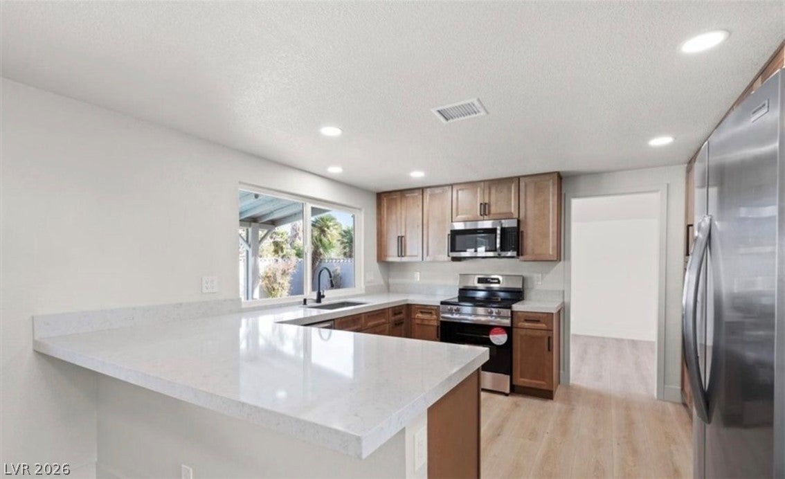 3588 Franciscan Ln, Las Vegas, NV 89121 photo