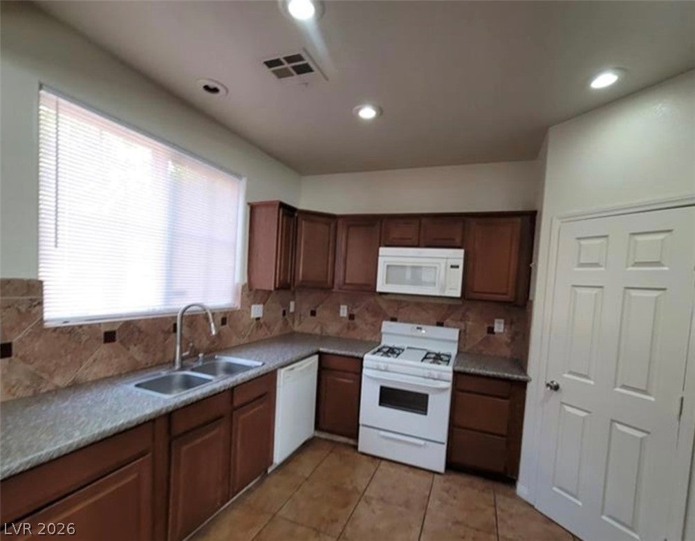 5445 Indian Cedar Dr, Las Vegas, NV 89135 photo