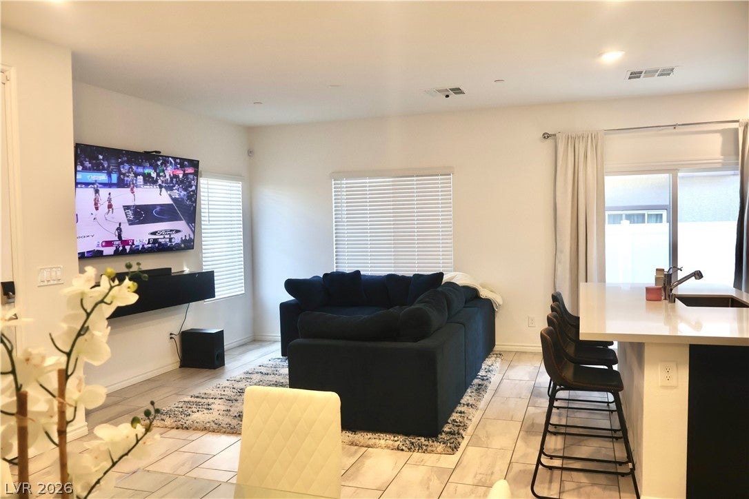 7214 N Decatur Blvd #5, Las Vegas, NV 89131 photo