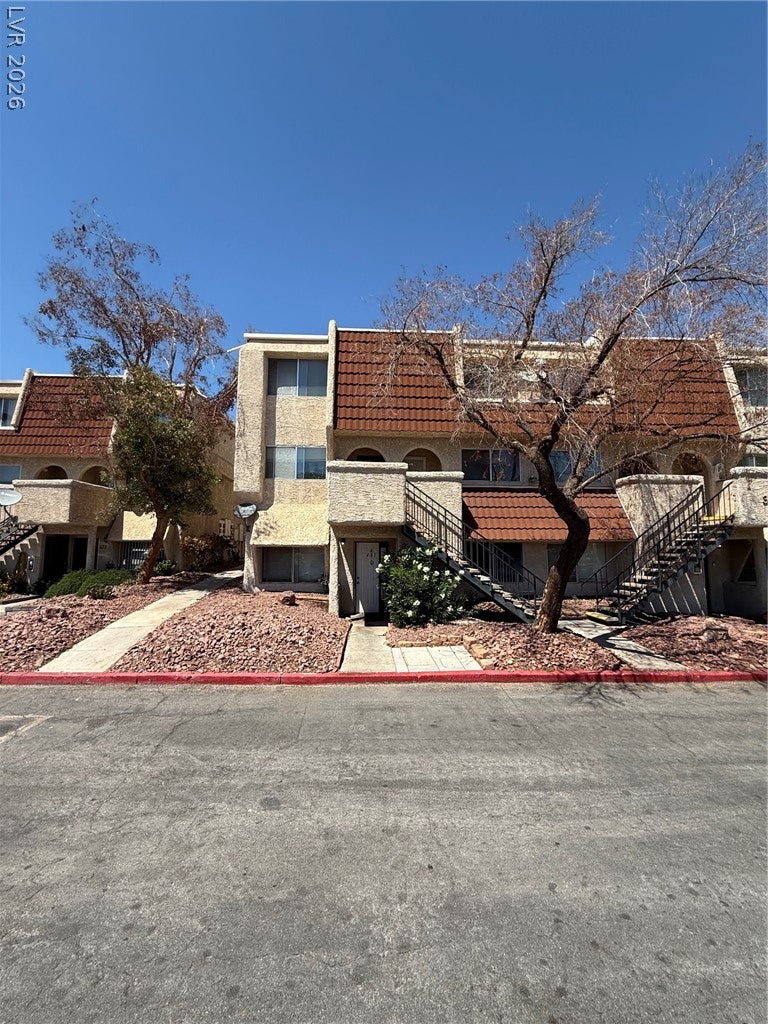 3585 Arville St, Las Vegas, NV 89103