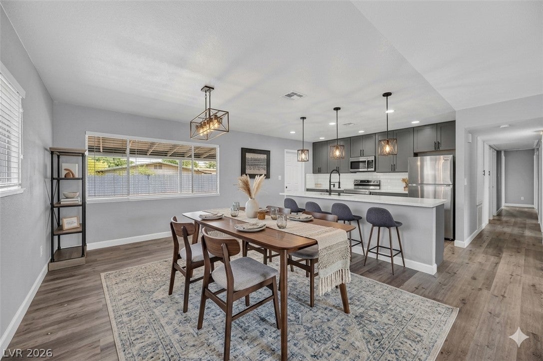 3210 Bluebird St, Las Vegas, NV 89121 photo