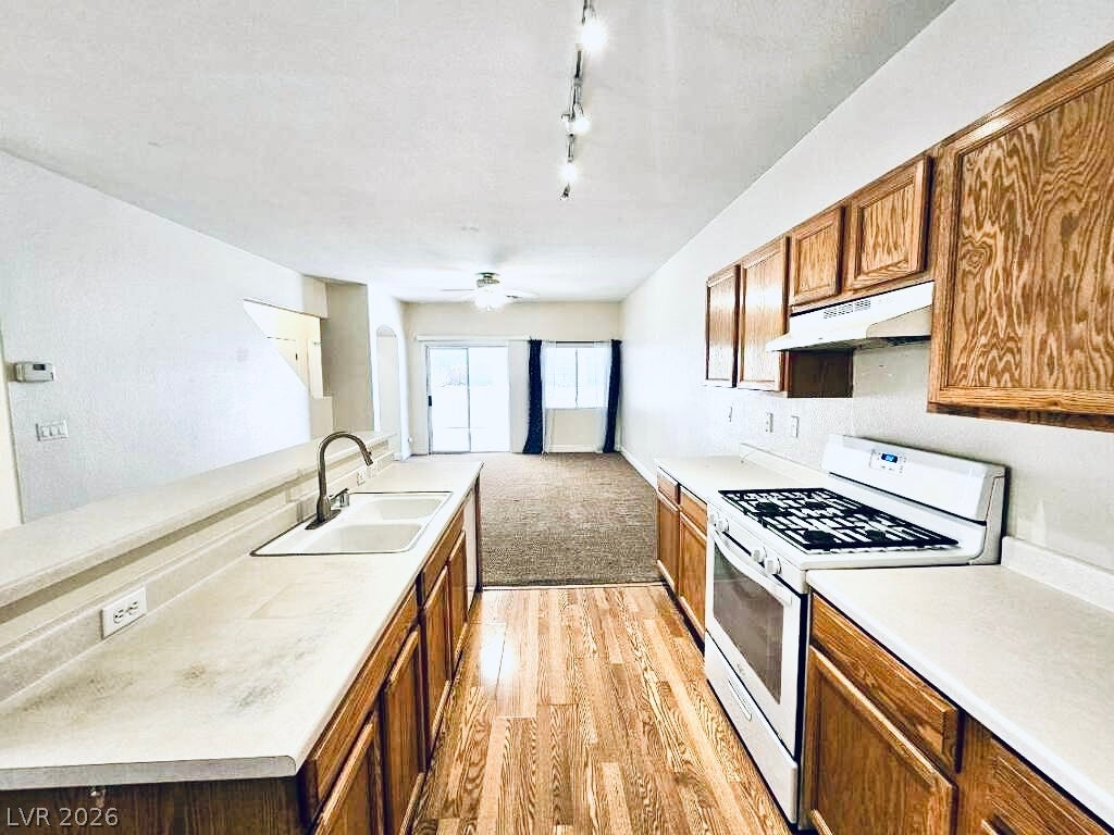 5953 Crumbling Ridge St, Henderson, NV 89011 photo