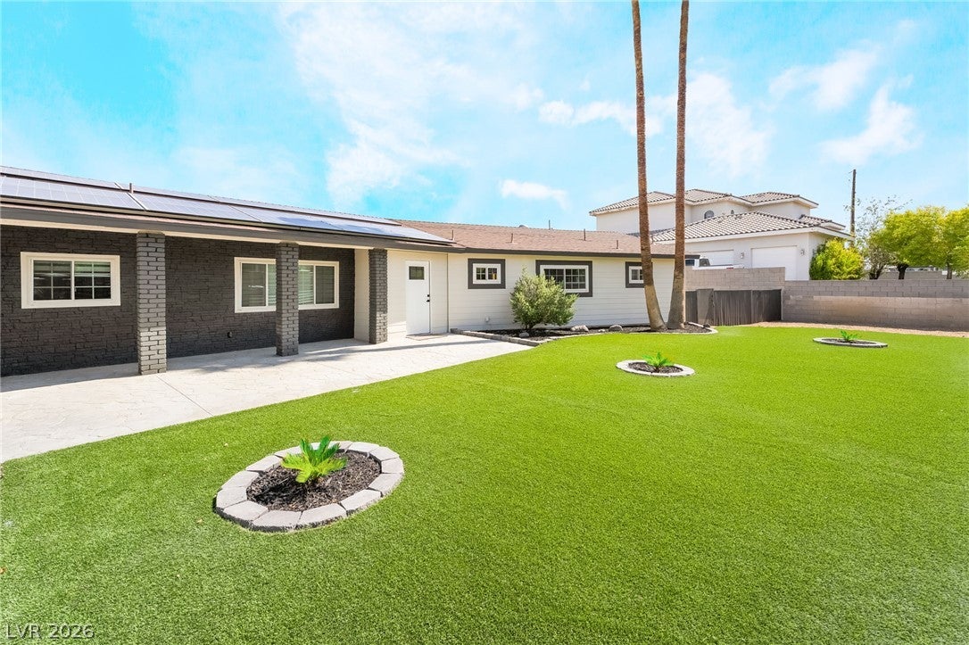 2903 Hardin Dr, Henderson, NV 89074