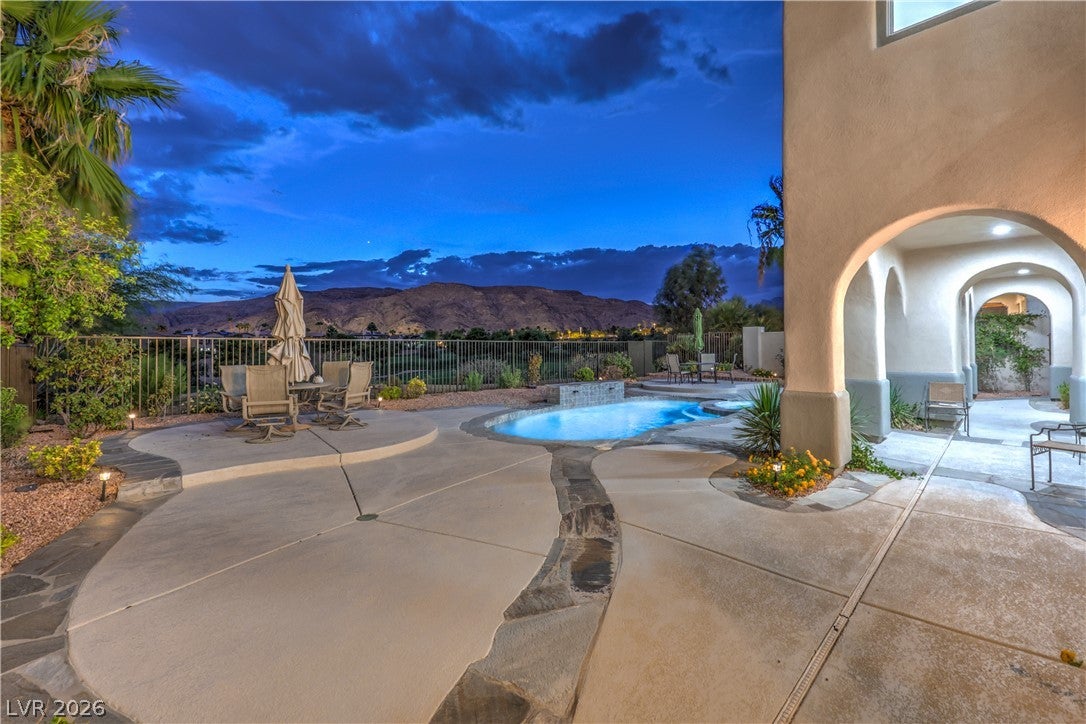 2571 Red Spring Dr, Las Vegas, NV 89135 photo