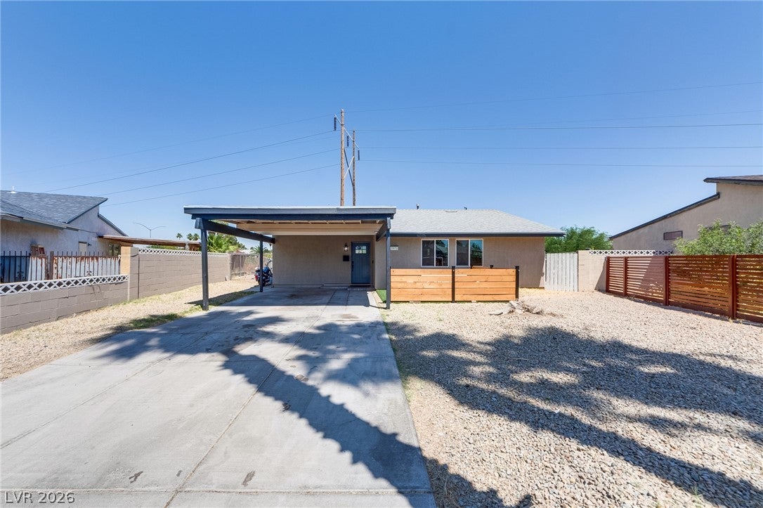 3971 Saguaro Ln, Las Vegas, NV 89110 photo