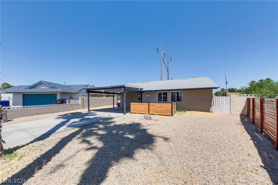 3971 Saguaro Ln, Las Vegas, NV 89110 photo