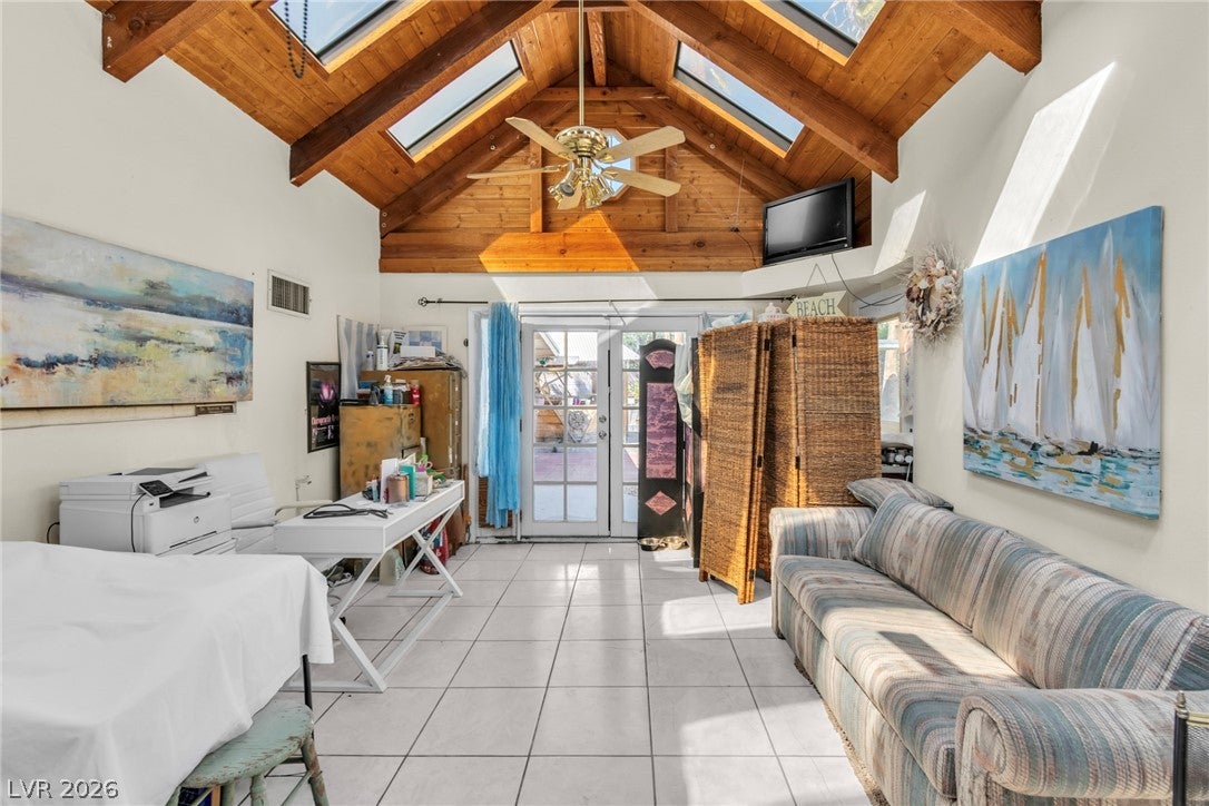 1567 Shadow Mountain Pl, Las Vegas, NV 89108 photo