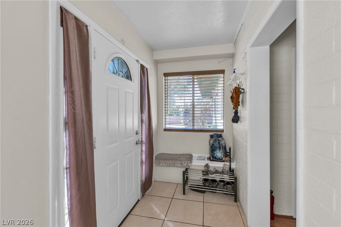 1567 Shadow Mountain Pl, Las Vegas, NV 89108 photo