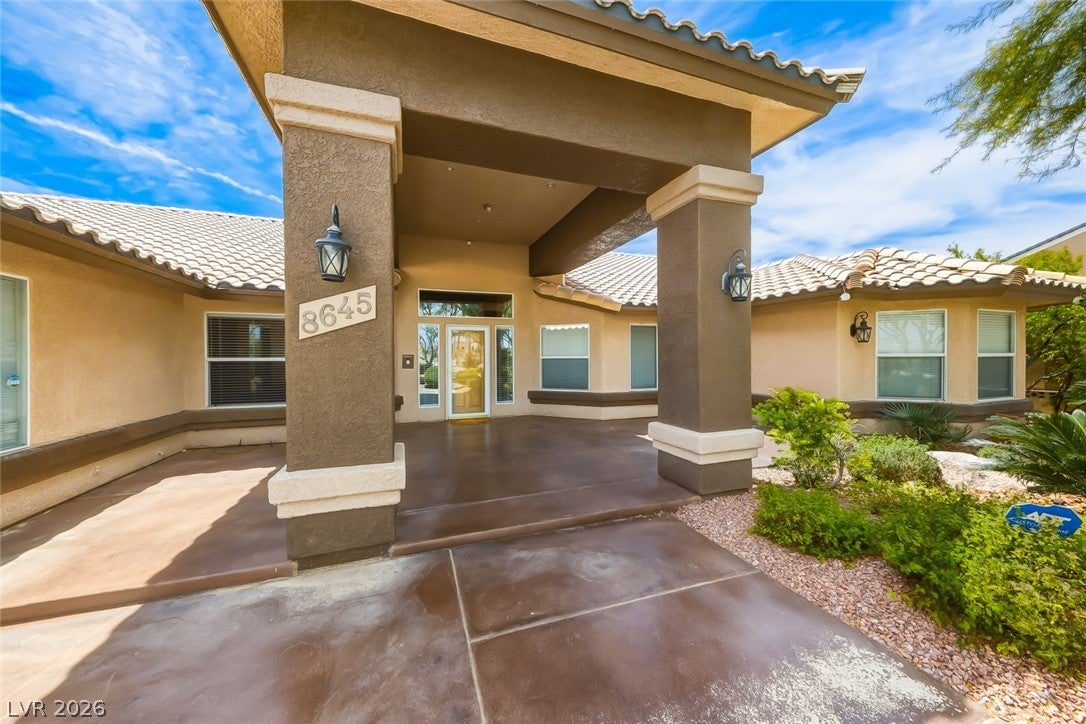8645 Bright Angel Way, Las Vegas, NV 89149 photo