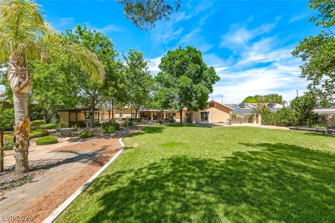 8645 Bright Angel Way, Las Vegas, NV 89149 photo