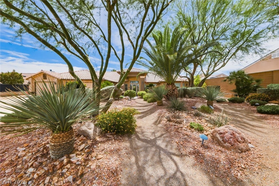 8645 Bright Angel Way, Las Vegas, NV 89149 photo