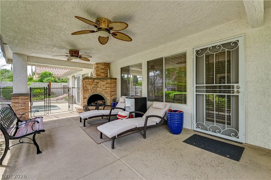 9505 Treasure Beach Ct, Las Vegas, NV 89117 photo