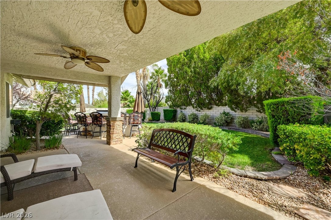 9505 Treasure Beach Ct, Las Vegas, NV 89117 photo