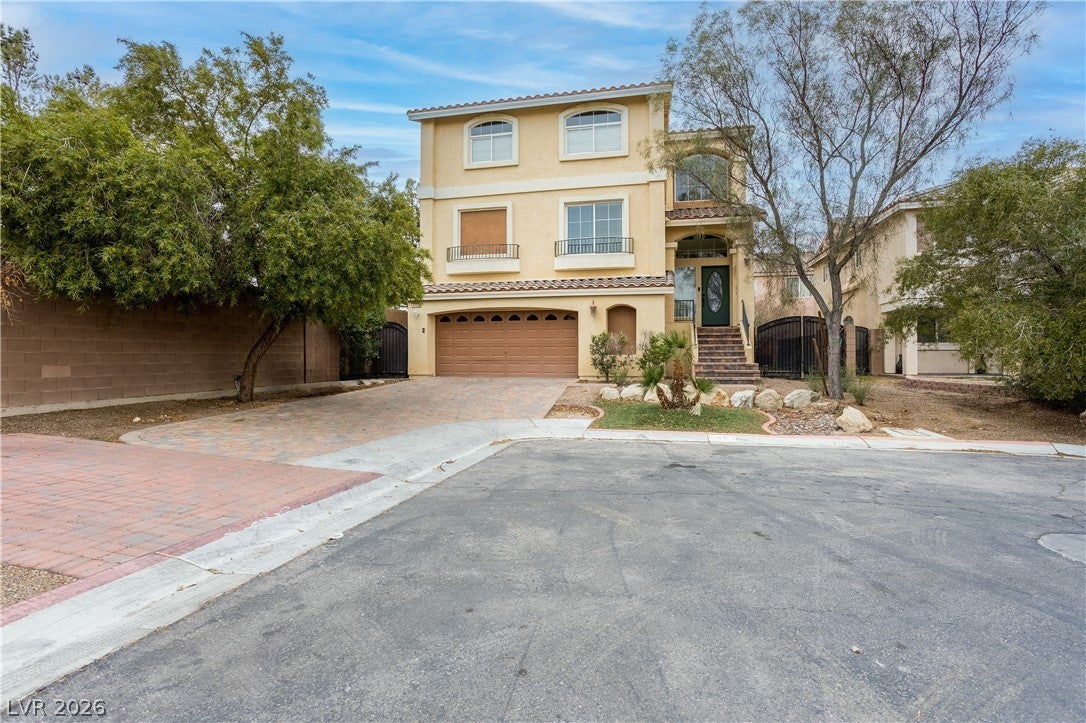8467 E Bismark Sapphire St, Las Vegas, NV 89139 photo