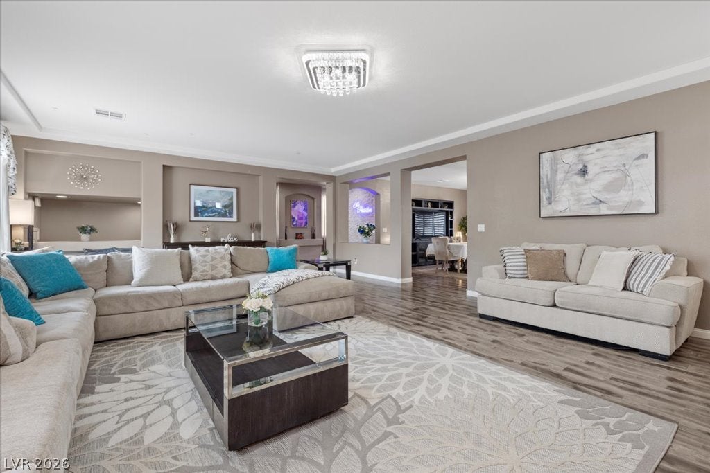 5493 Ledgewood Creek Ave, Las Vegas, NV 89141