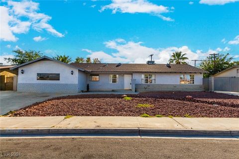 Single Family Residence in Las Vegas NV 2100 Las Flores Street.jpg