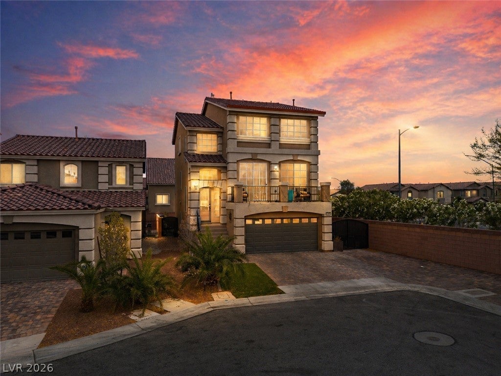 7294 River Star Ct, Las Vegas, NV 89118