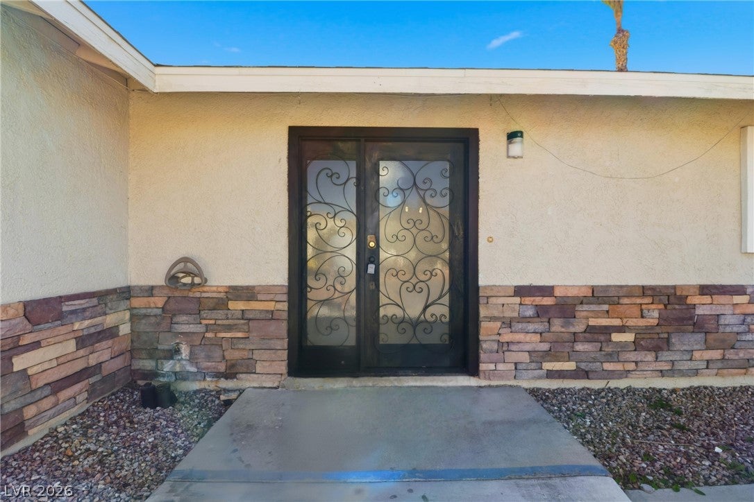6825 W Oakey Blvd, Las Vegas, NV 89146 photo