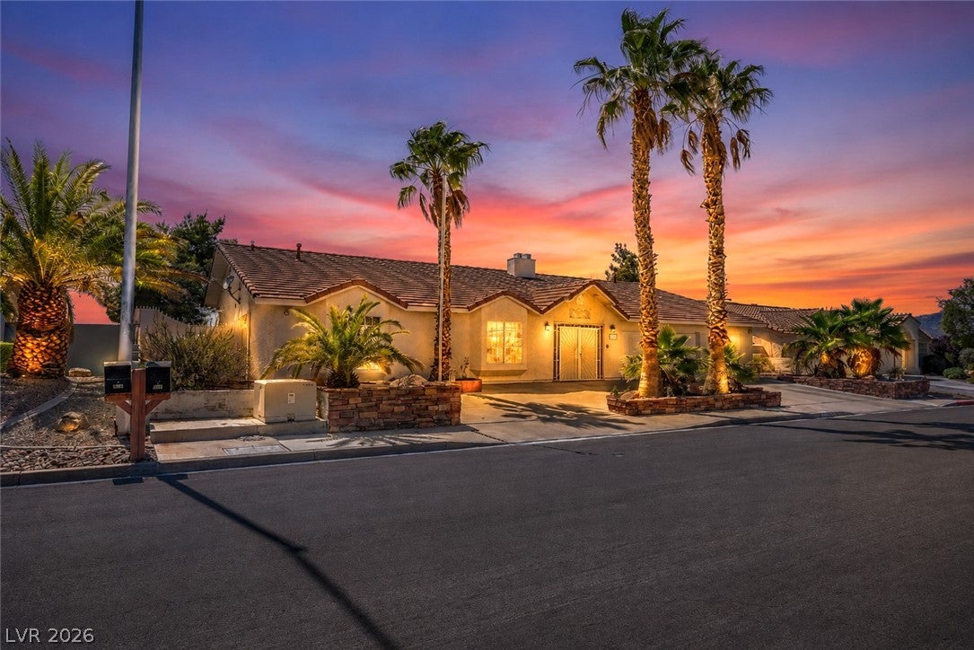 1020 Hollyhock Dr, Henderson, NV 89011