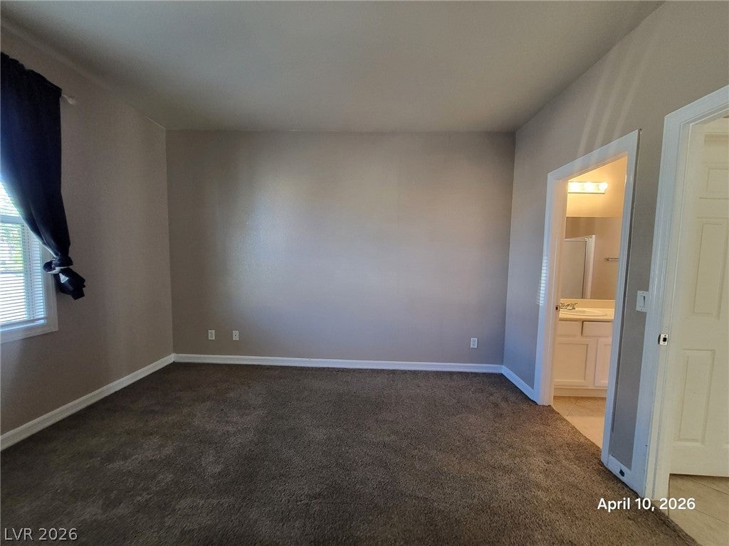 7946 Skyline View Ct, Las Vegas, NV 89113 photo
