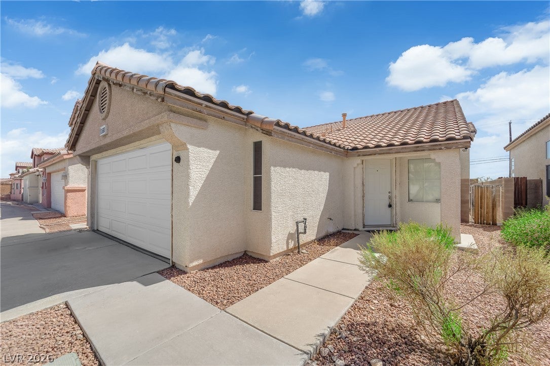 3680 Springbud Dr, Las Vegas, NV 89147 photo