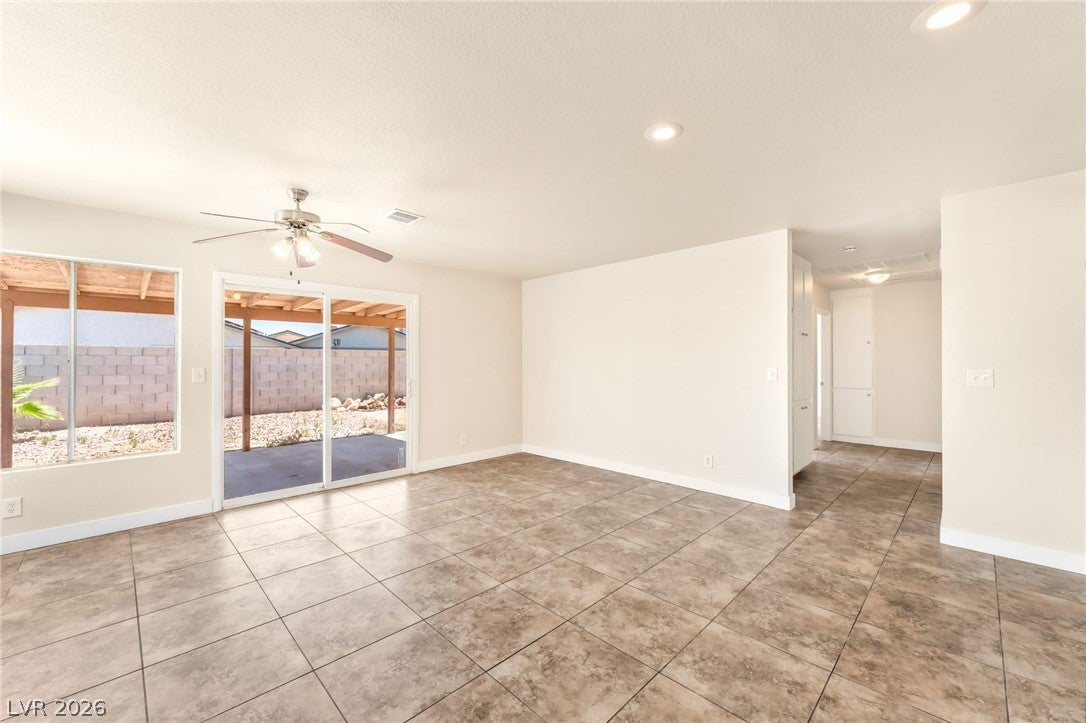 1805 Starbuck Dr, Las Vegas, NV 89108 photo