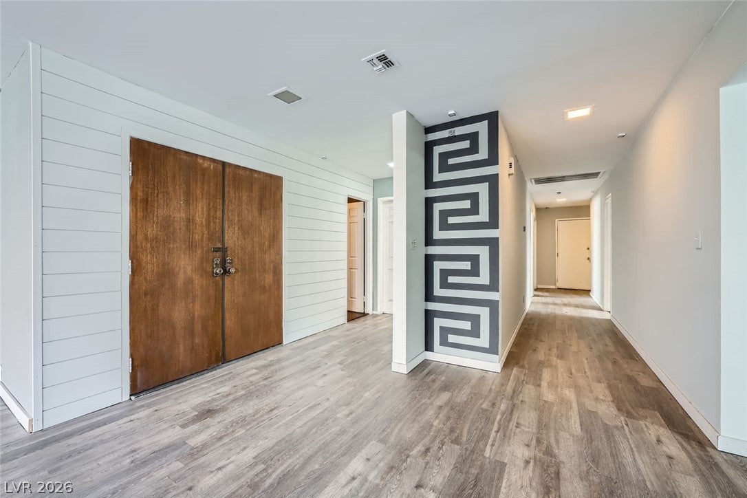 3954 Edgemoor Way, Las Vegas, NV 89121 photo
