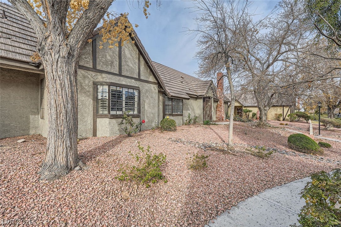 3954 Edgemoor Way, Las Vegas, NV 89121 photo