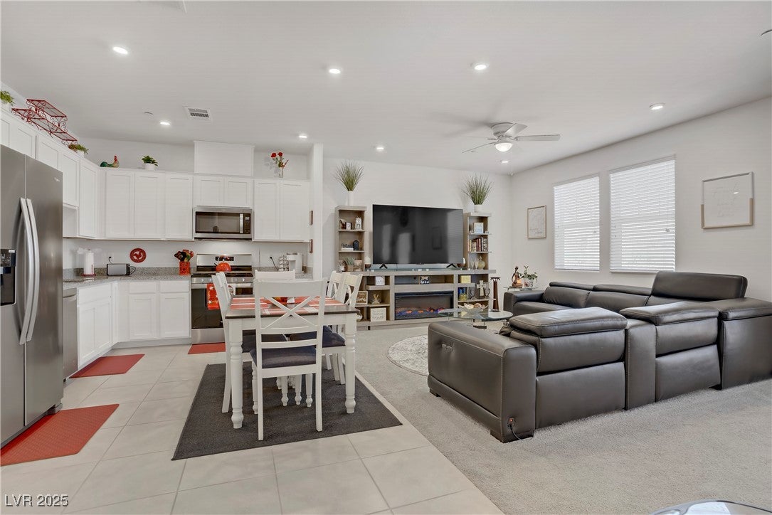 664 Foam Flower Ln, Henderson, NV 89015
