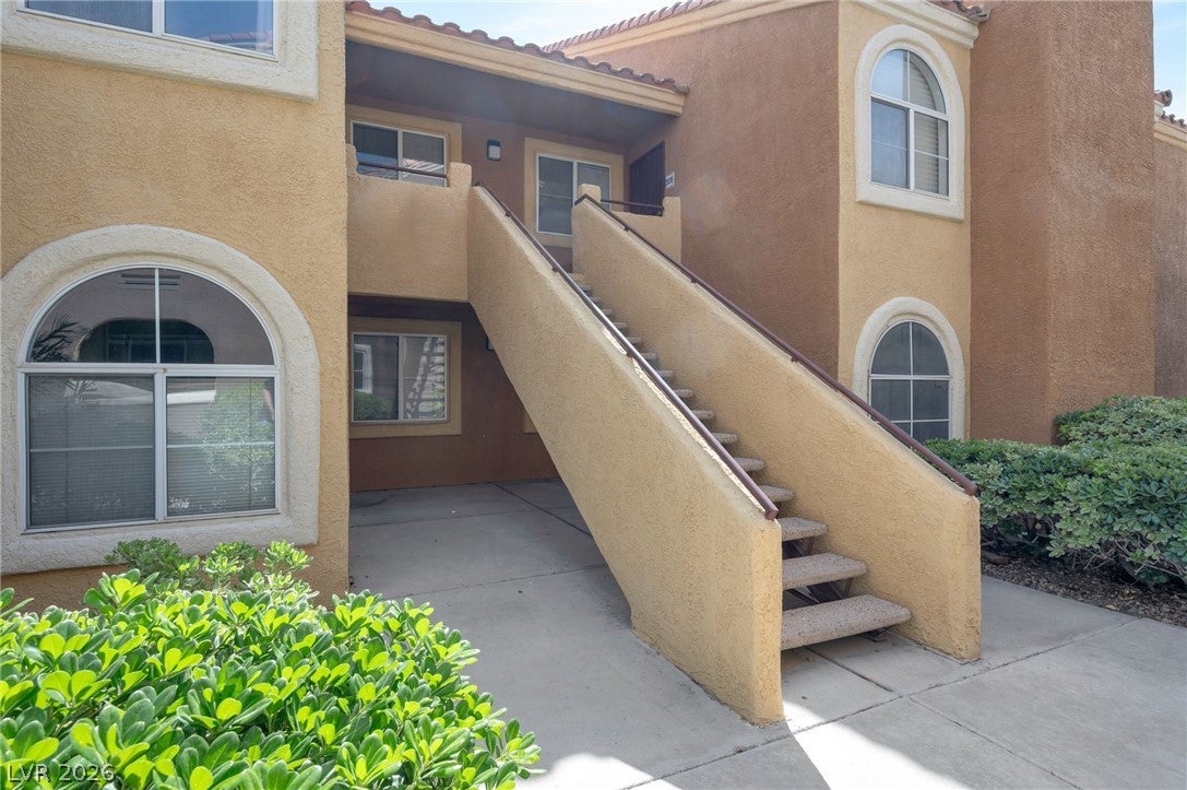 7950 Flamingo Rd, Las Vegas, NV 89147