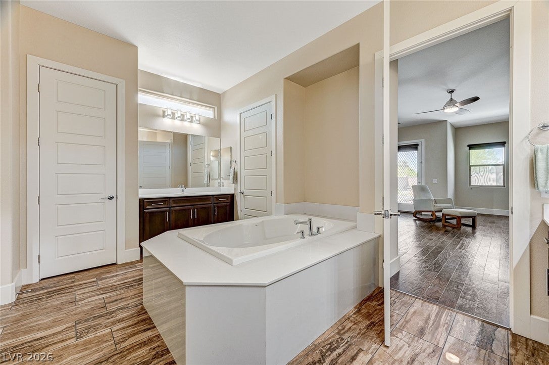 7998 W Ford Ave, Las Vegas, NV 89113 photo