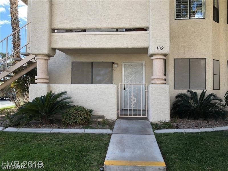 1105 Sulphur Spring Ln #102, Las Vegas, NV 89128 photo