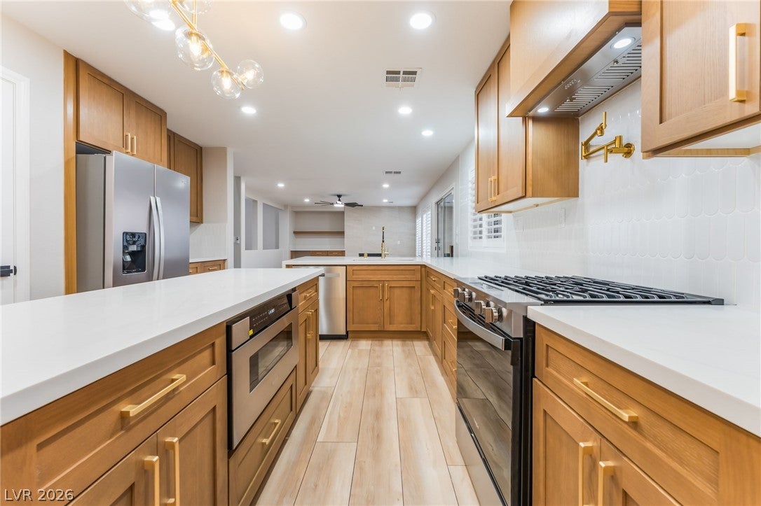 6321 Eagle Pass Ct, North Las Vegas, NV 89084 photo