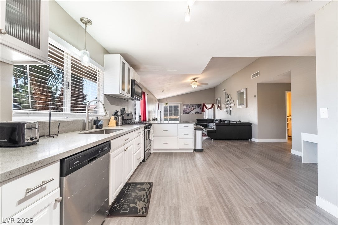 3111 Belvedere Dr, Henderson, NV 89014 photo