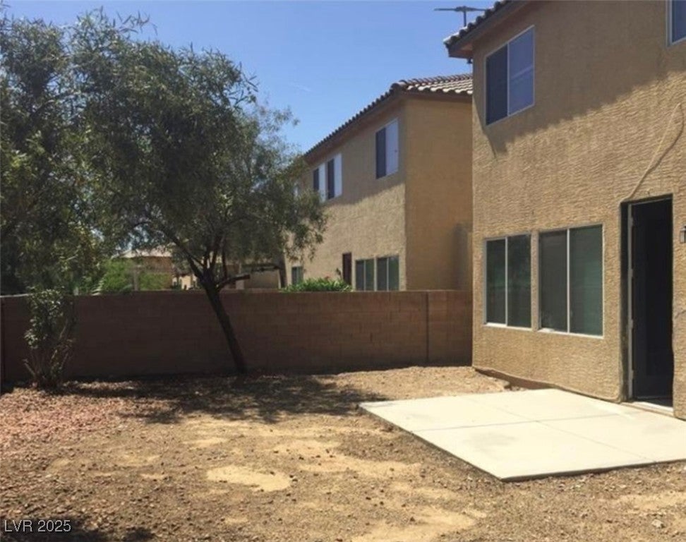 3608 Tundra Swan St, Las Vegas, NV 89122 photo